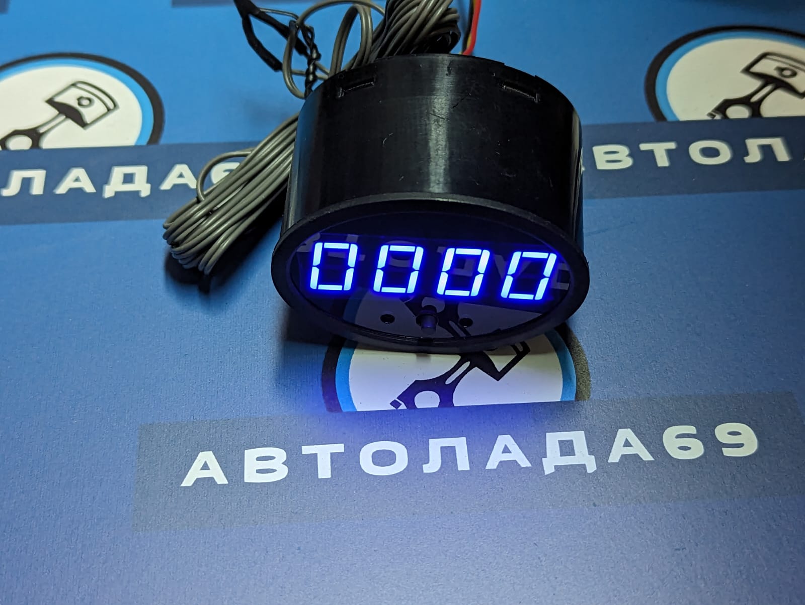 Часы цифровые (время, вольтметр, термомет) синяя подсветка (ПРИОРА1)